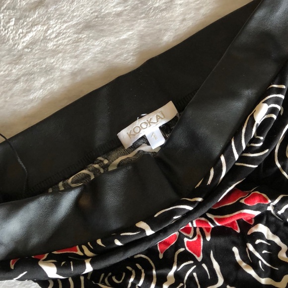 Cutest sleeveless faux wrap dress - Picture 2 of 3